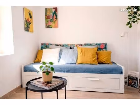 etudiant uniquement : 2 pièces climatisé au calme dans le vieil antibes proche transport