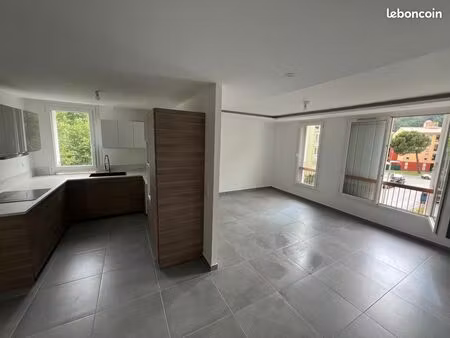 appartement 4 pièce 76m²