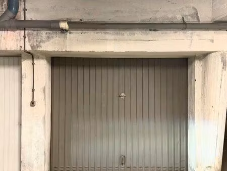 garage fermé à louer – le cannet (secteur moulière / grande-bretagne)