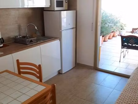 studio cannes centre  année scolaire