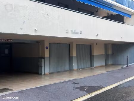 parking 9 m² antibes