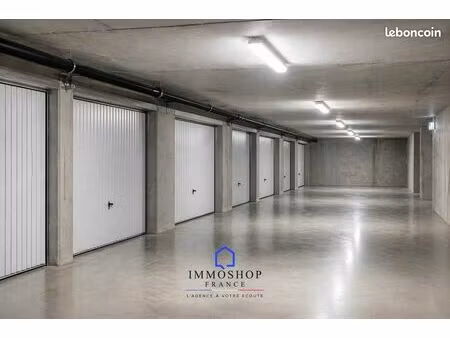 parking/box 13 m² le cannet