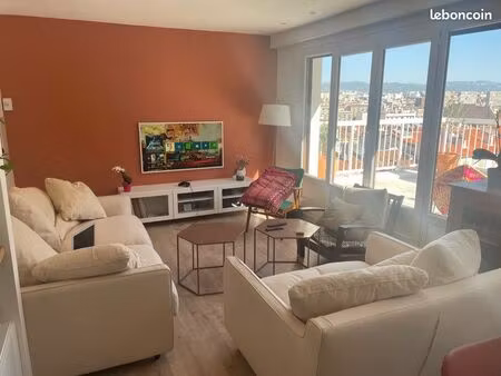 appartement 3 pièces avec terrasse et vue à saint victor