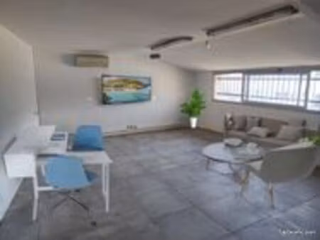 bureaux à louer z.i. les paluds aubagne