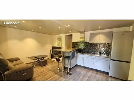 t2 en souplex 36 m2 + terrasse 20 m2 marseille 15eme verduron