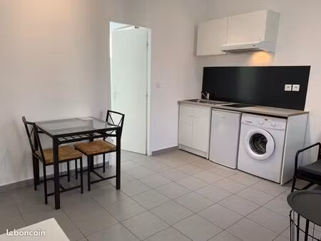 t2 25m2 avec parking centre ville