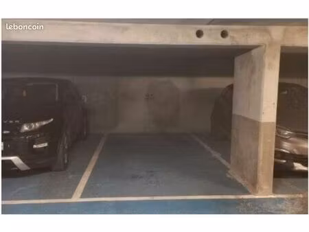 place de parking en sous-sol lançon-provence