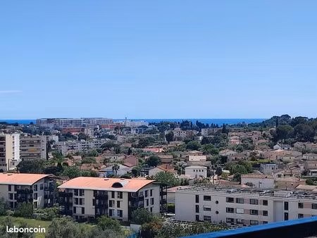 3 pièces 77m² – vue mer – terrasse plein ciel – étage élevé – aucun travaux