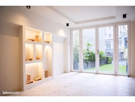 loft/atelier/surface 3 pièces 86 m²