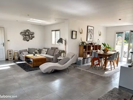 maison 4 chambres mougins avec grande pièce de vie