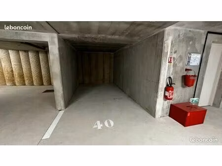 vente place de parking souterrain sécurisée  possibilité borne électrique - montpellier (p