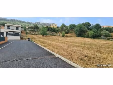 terrain à bâtir avec vue dégagée