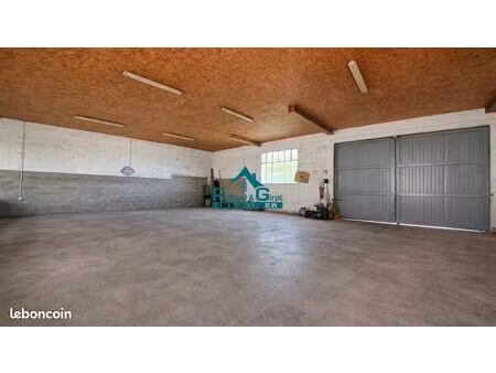 local commercial 280 m² liffre