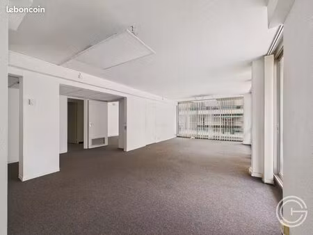 bureaux 68 m² nice
