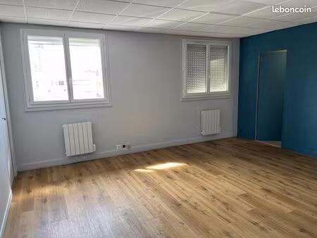 local commercial 40 m²