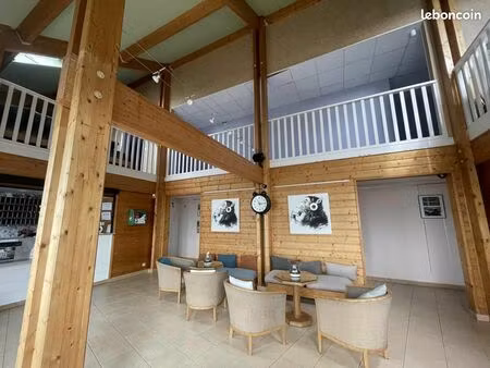 fonds de commerce 1260 m² montierchaume