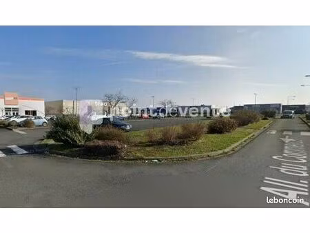 local commercial 1 837 m²