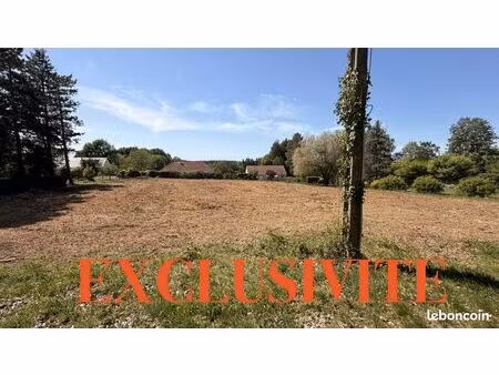 terrain 2059 m² éguzon-chantôme
