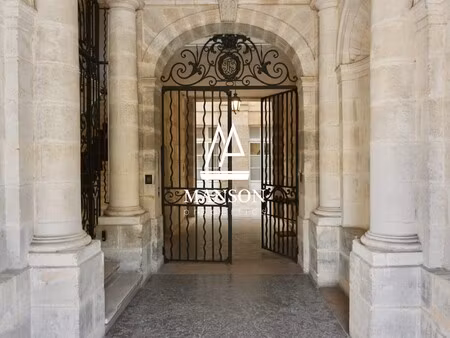 appartement de luxe à vendre dans le quartier hôtel de ville-quinconce-saint seurin-fondau