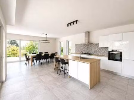 neuf 3 ch 2 sdb - grande terrasse - 2 parkings - peb a