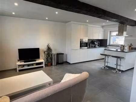 duplex 2 chambres au 2ème étage