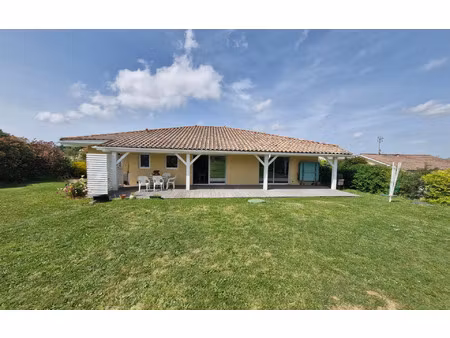 maison lahosse m² t-5 à vendre  495 000 €