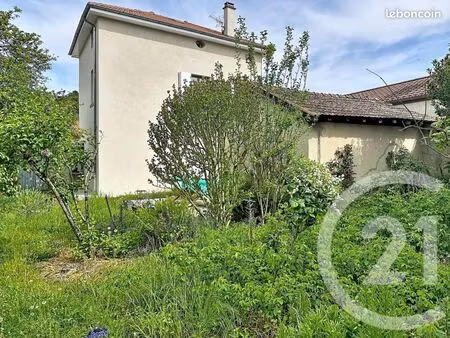 maison 5 pièces 90 m²