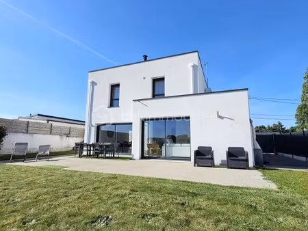 maison de luxe à vendre theix-noyalo