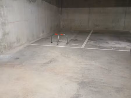 place parking sécurisé