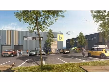 local d'activité 1 324 m²