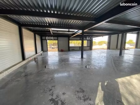 local d'activité 180 m²
