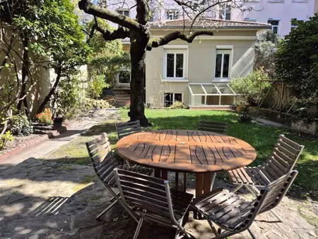 maison de luxe à vendre dans le quartier croix rousse-gros caillou