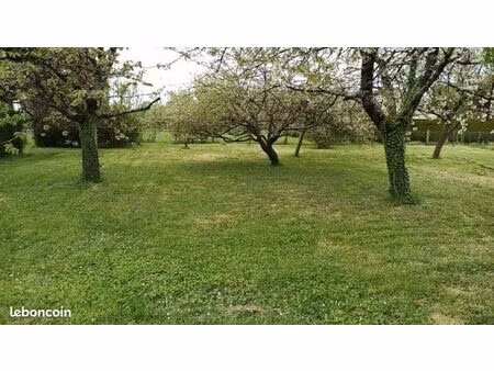terrain savonnieres 37510