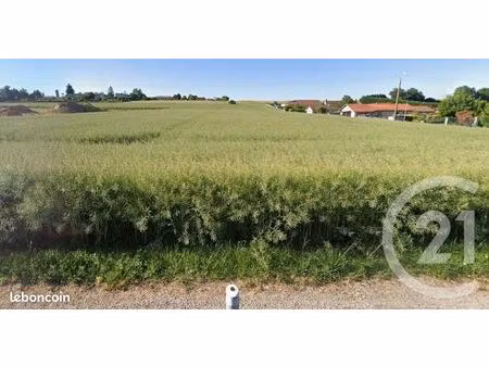 terrain 614 m² pajay