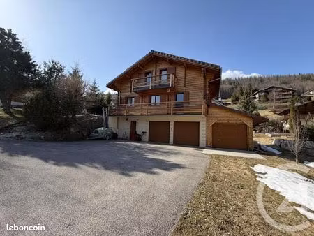 chalet 5 pièces 115 m²