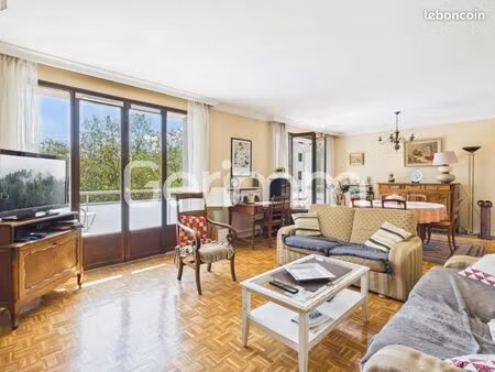 appartement 3 pièces 81 m²