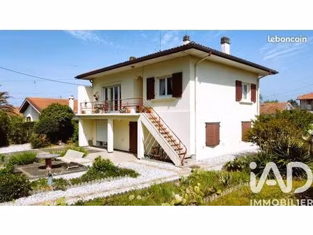 maison 6 pièces 136 m²