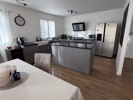 maison avec extérieur