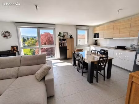 appartement t3 lumineux avec balcon et garage - solvan