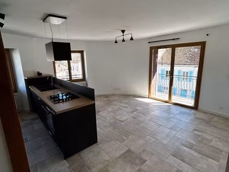 appartement t3 lumineux  58m2 avec balcon