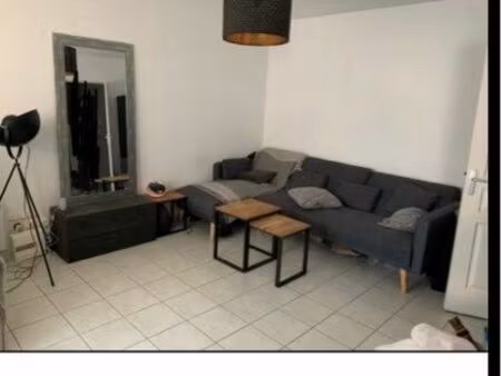 appartement 44m2 résidence sécurisée + parking sécurisée secteur bonneveine