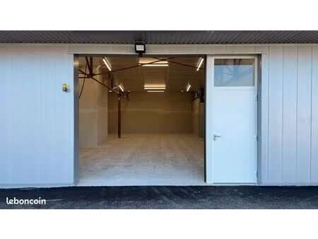 entrepôt 131m²
