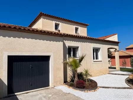 maison 5 chambres avec jardin paysagé à montbazin