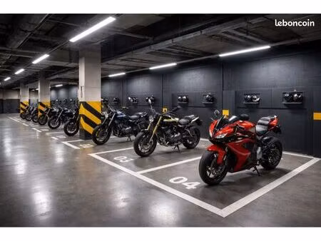 box - place - emplacement moto