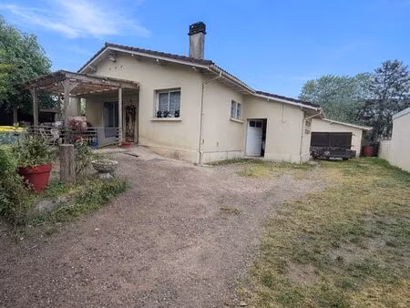 maison saint pierre du mont 67 75m2