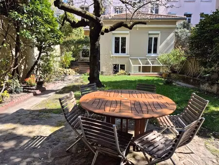 maison de luxe à vendre dans le quartier croix paquet