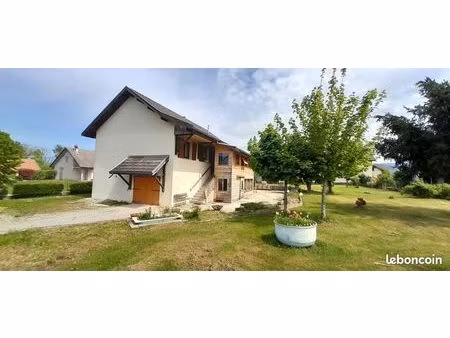 villa 5 pièces 123 m²