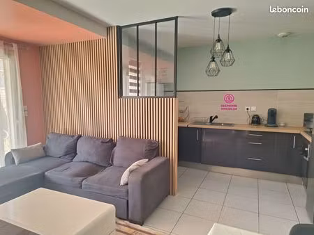villa 4 pièces 82 m²