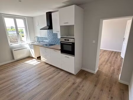 t2 bis 62m² rénové – lumineux – chisseaux (37150) – 640 hc