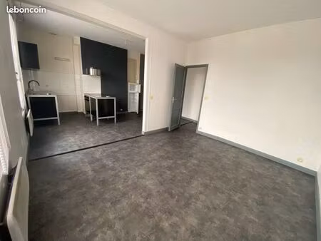 grand t2 - 3 min du centre ville